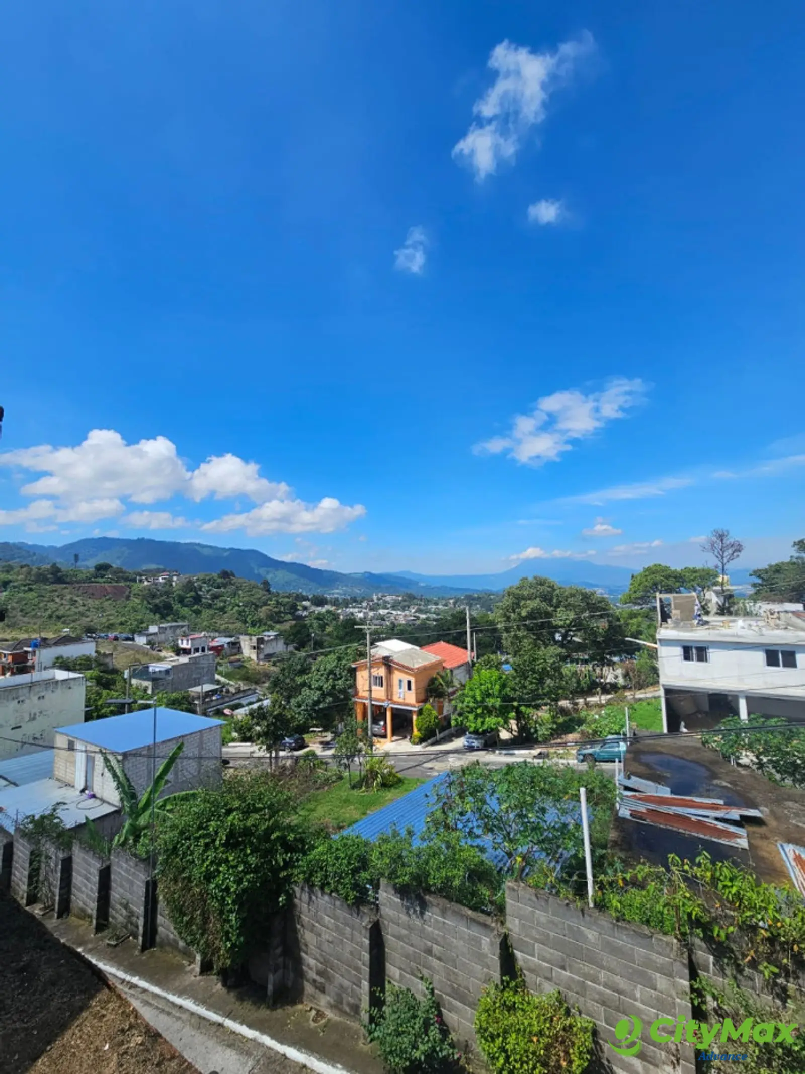Casa en Venta para Remozar en Vista Azul, Pinula - foto 2