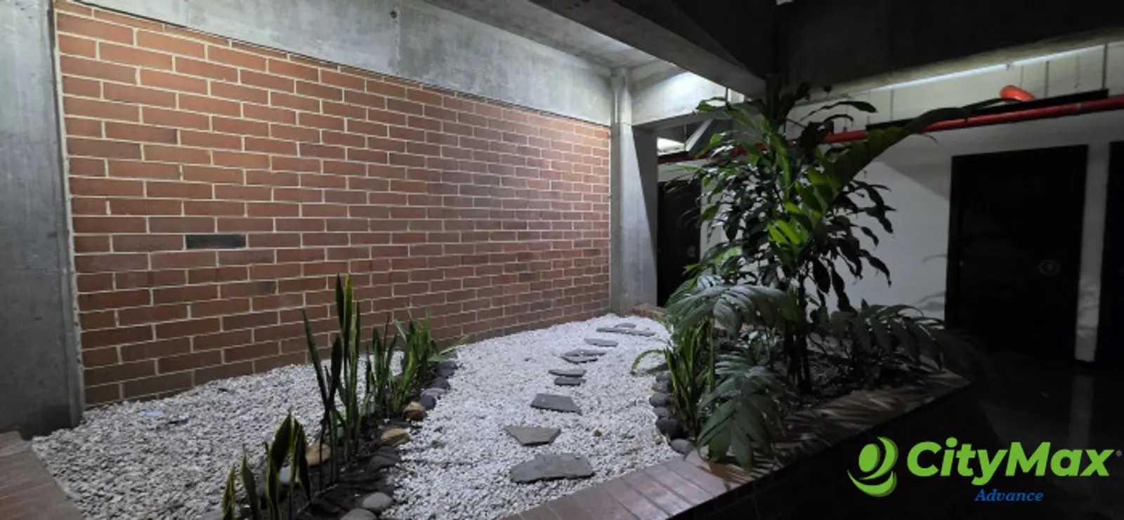 Apartamento Amueblado en Renta zona 4 Edif. Cuatro36 - foto 2