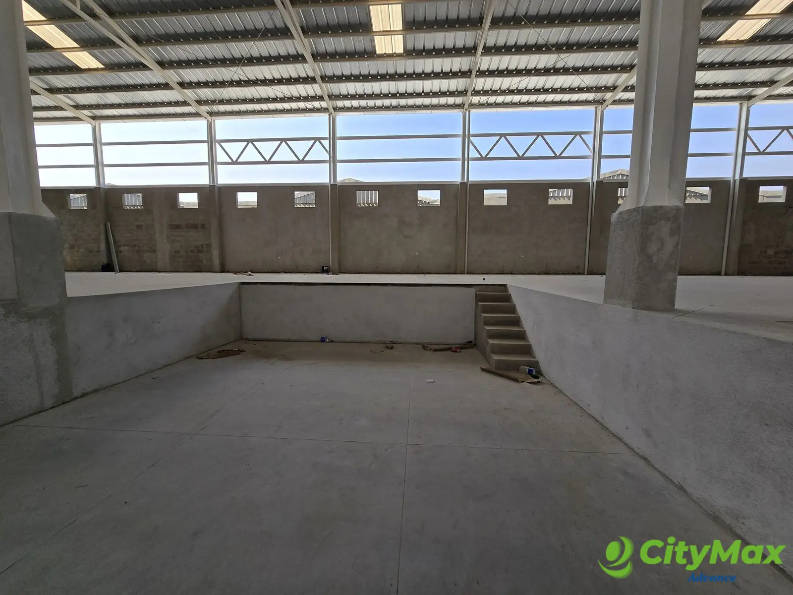 Nave Industrial en renta en Bárcenas Villa Nueva - foto 2