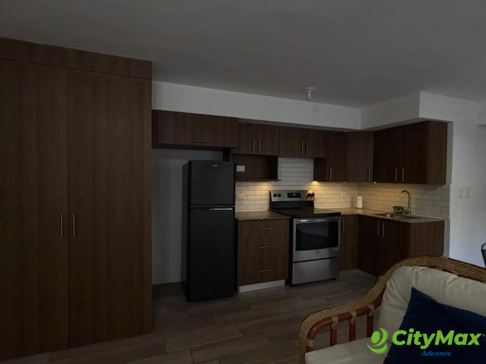 APARTAMENTO EN RENTA EN ZONA 16 - foto 2