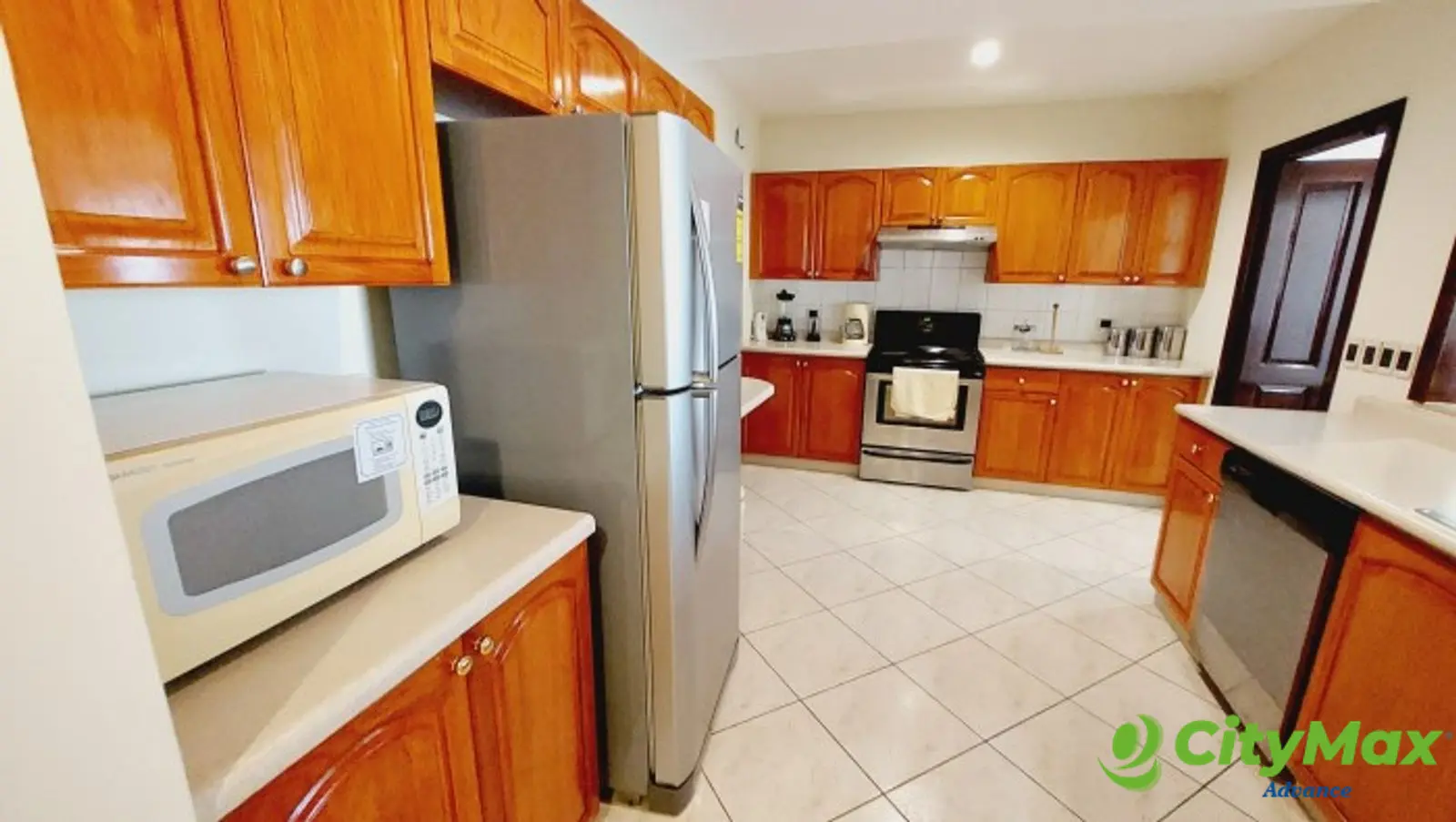 Apartamento en Venta/Renta Amueblado Milenia zona 10 - foto 4