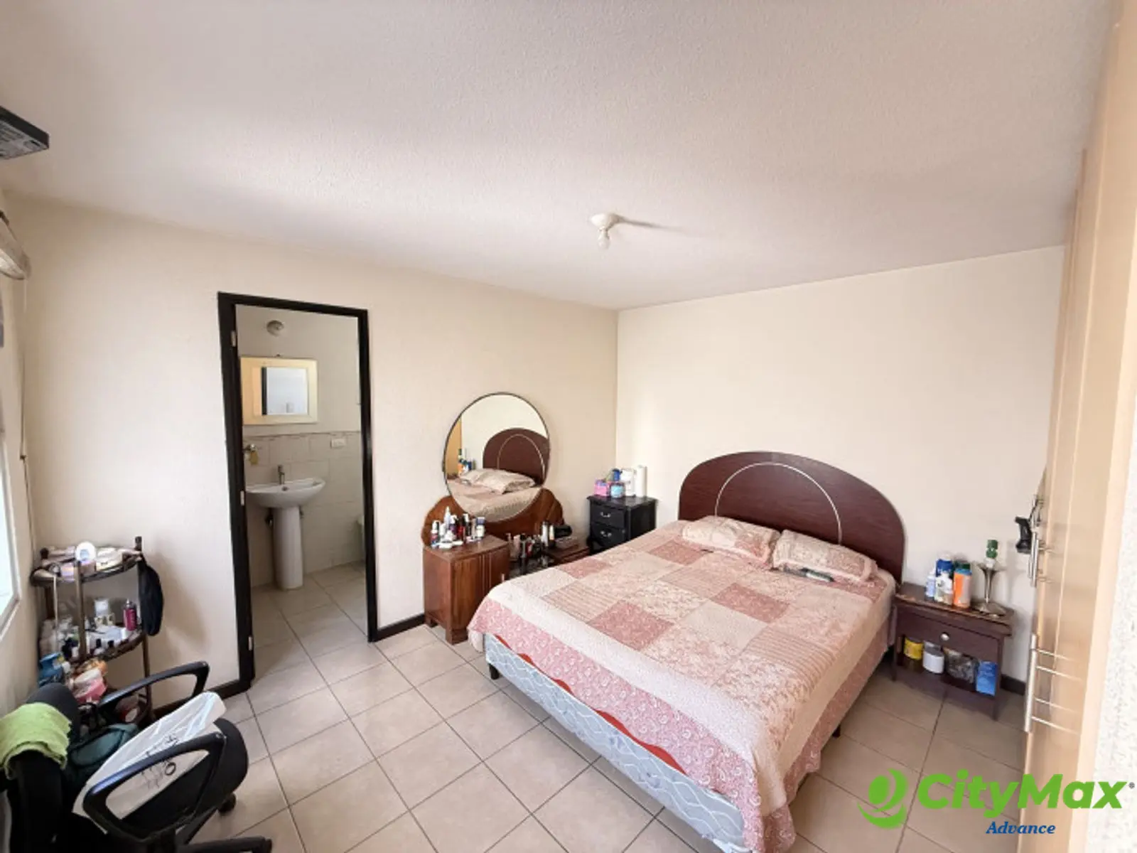 Casa en Venta en Hacienda de las Flores Villa Nueva - foto 5