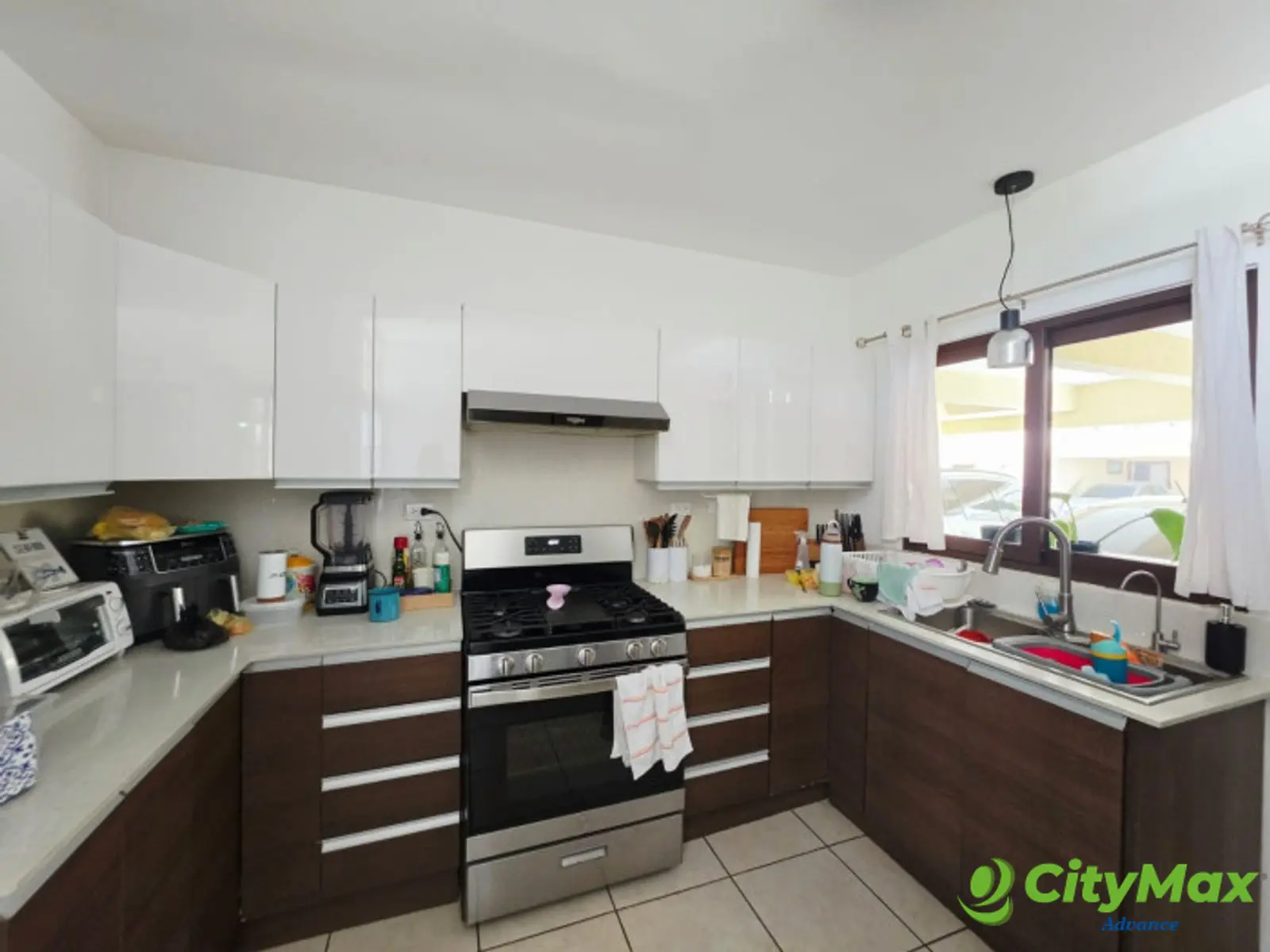 CASA DE 3 NIVELES EN VENTA EN VISTAS DEL NARANJO MIXCO - foto 3
