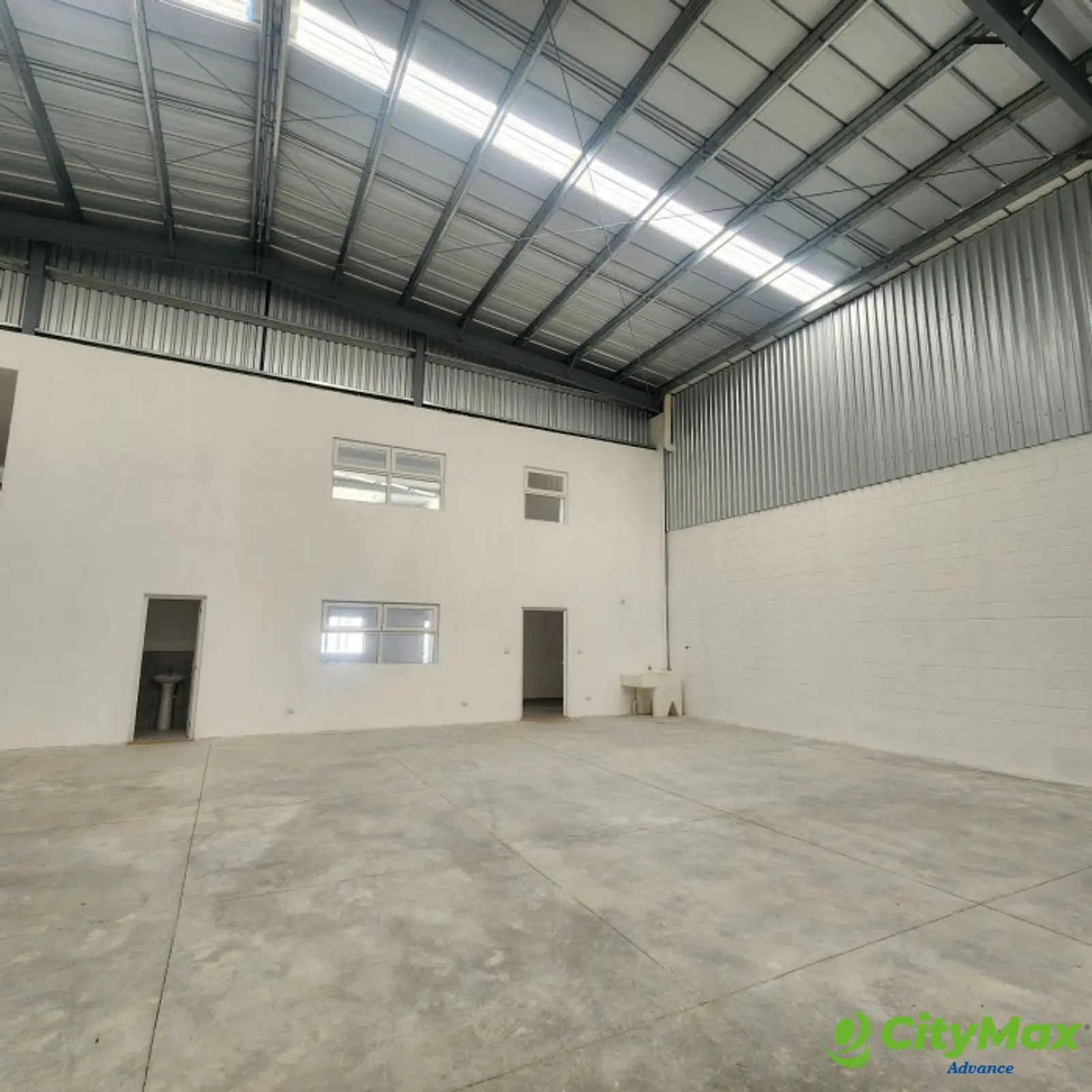 Rento Ofibodega en Complejo Industrial del Naranjo - foto 6