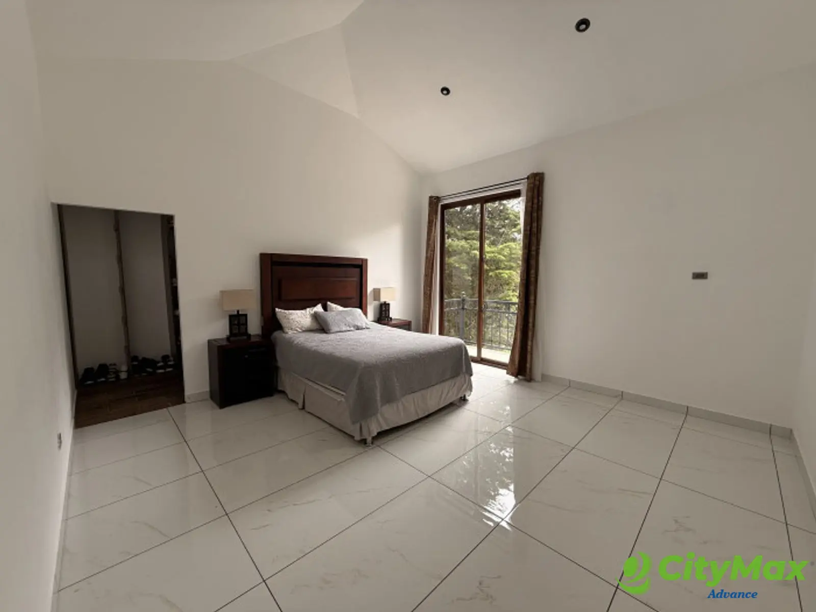 Casa en Venta en Hacienda Nueva Country Club - foto 6
