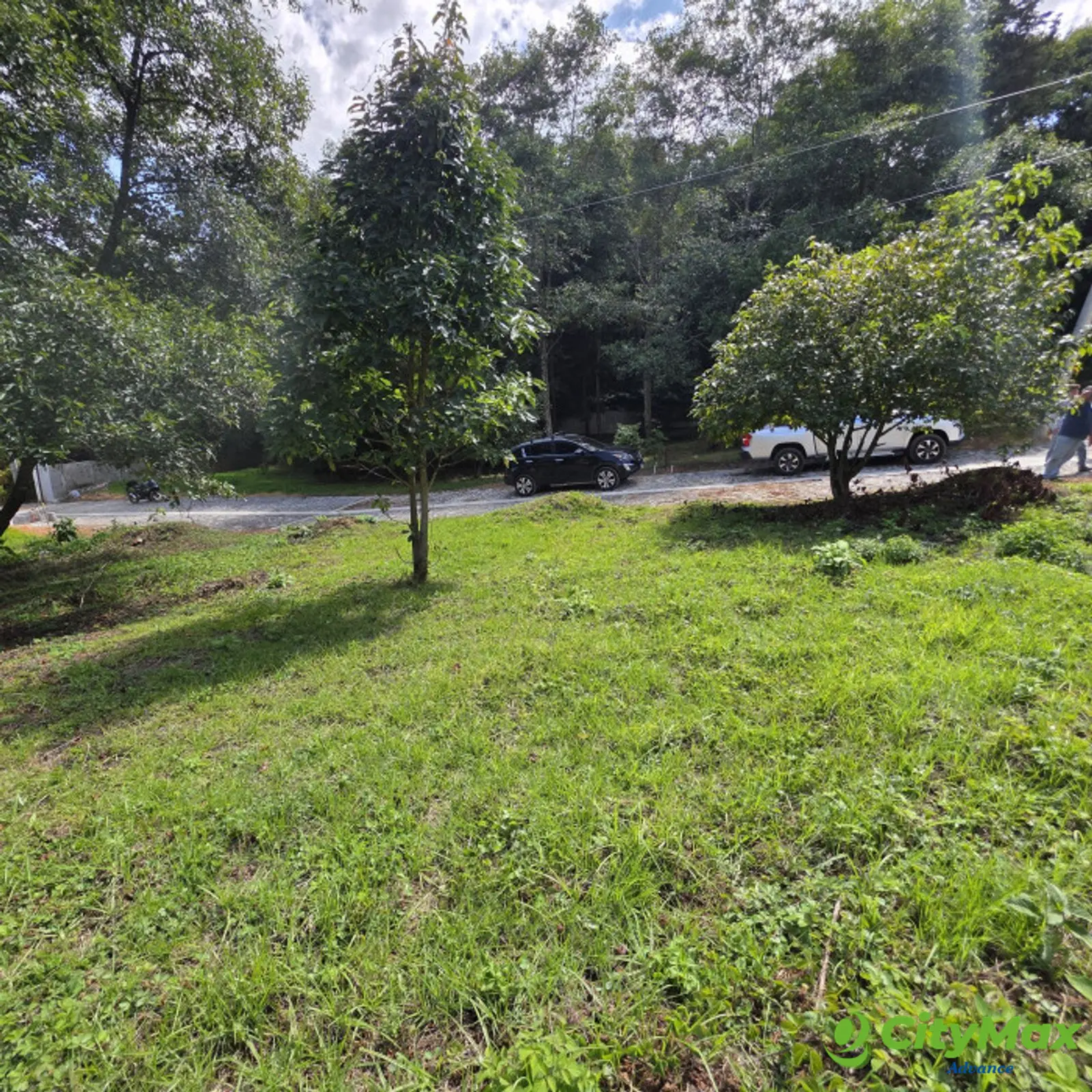 Vendo Terreno en Santiago Sacatepéquez - foto 4