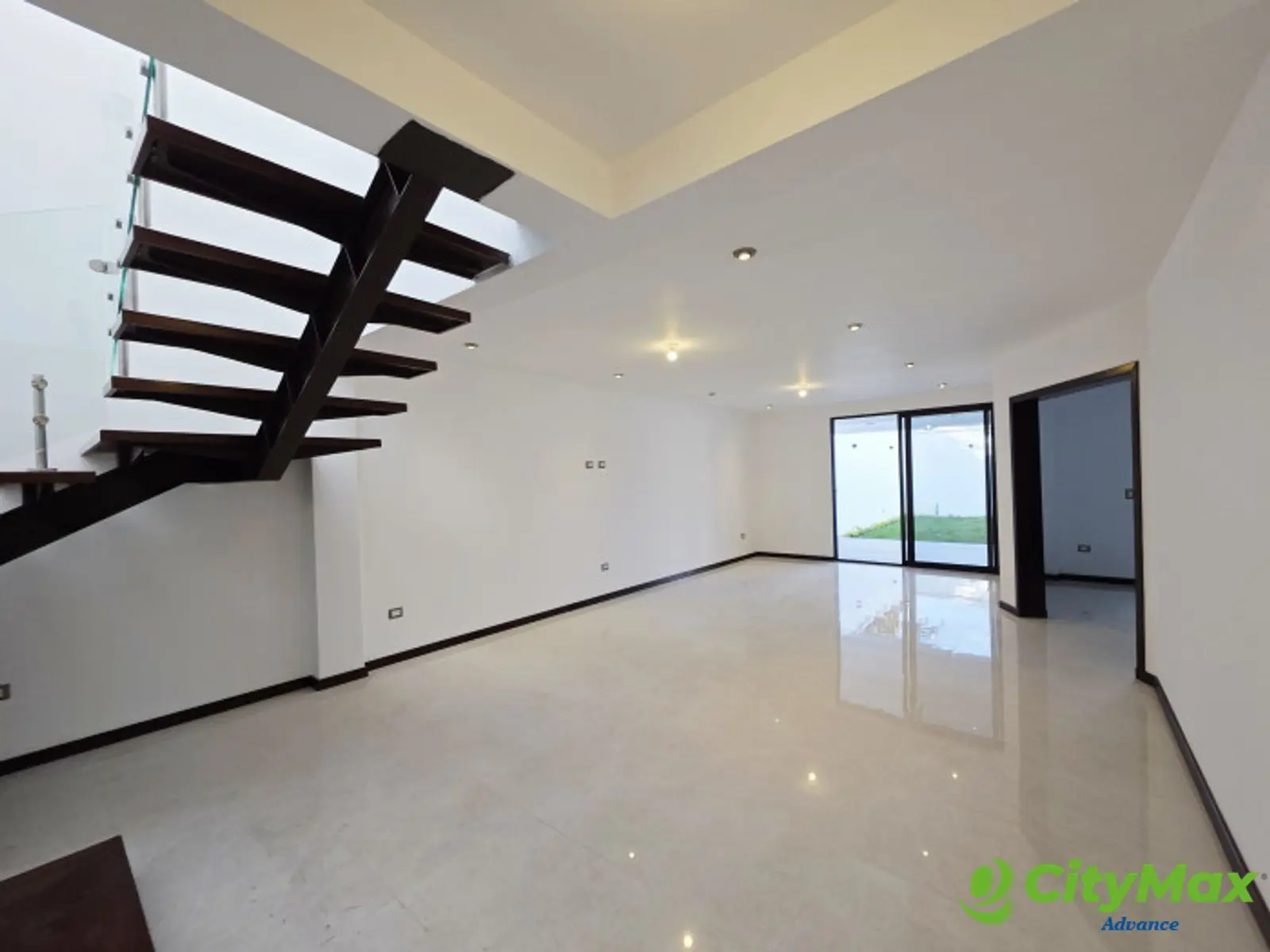 LUJOSA CASA NUEVA EN VENTA EN SAN CRISTOBAL Z8 MIXCO - foto 4
