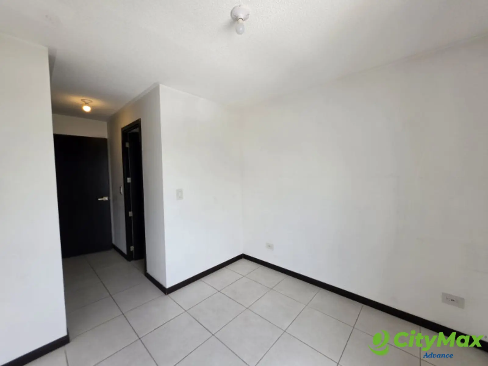 APARTAMENTO EN RENTA EN VISTAS DE LAS CHARCAS ZONA 11 - foto 11