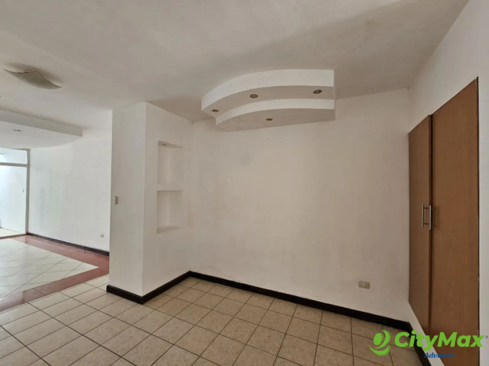 Casa en Alquiler en Res. Loma Verde CAES - foto 4