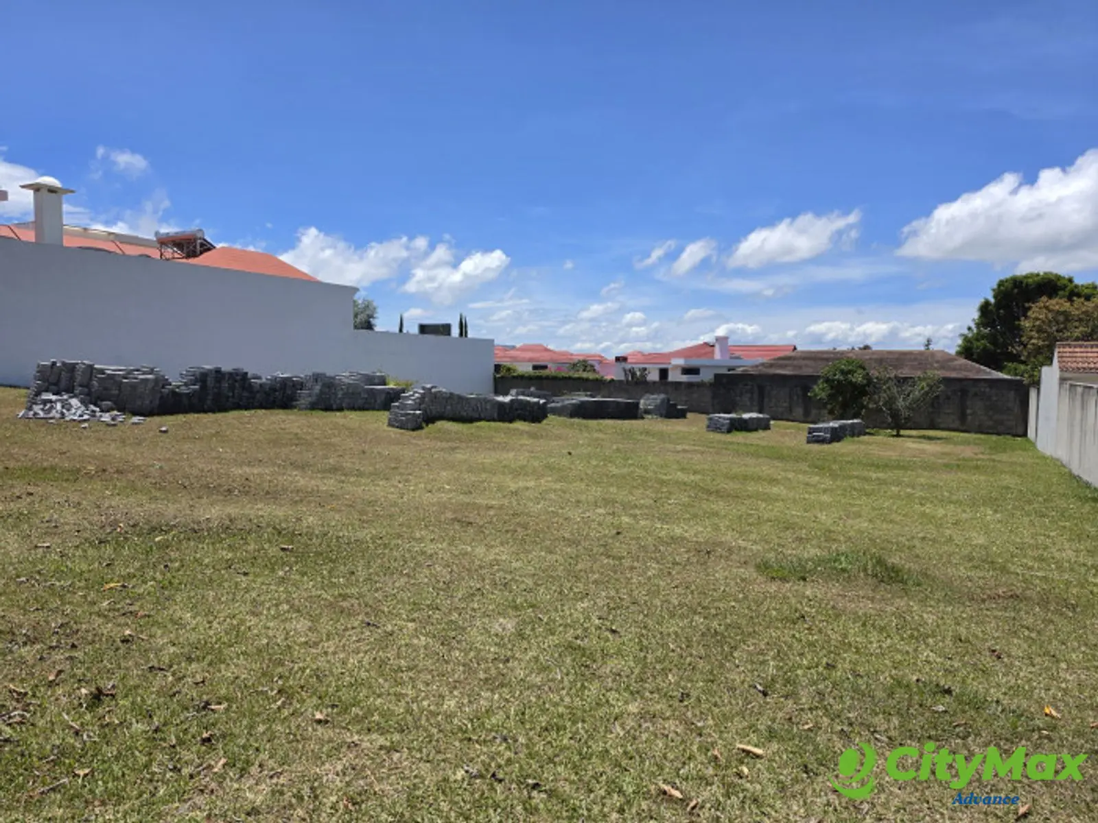 TERRENO PLANO EN VENTA EN COLINAS DE ANDALUCIA CAES - foto 2