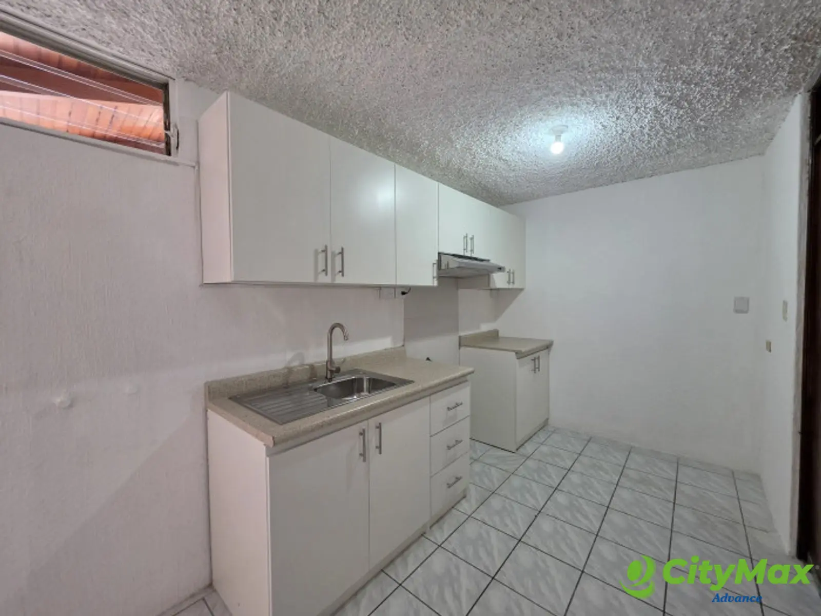 CASA EN RENTA EN ZONA 3 DE MIXCO LOMAS DEL RODEO - foto 4
