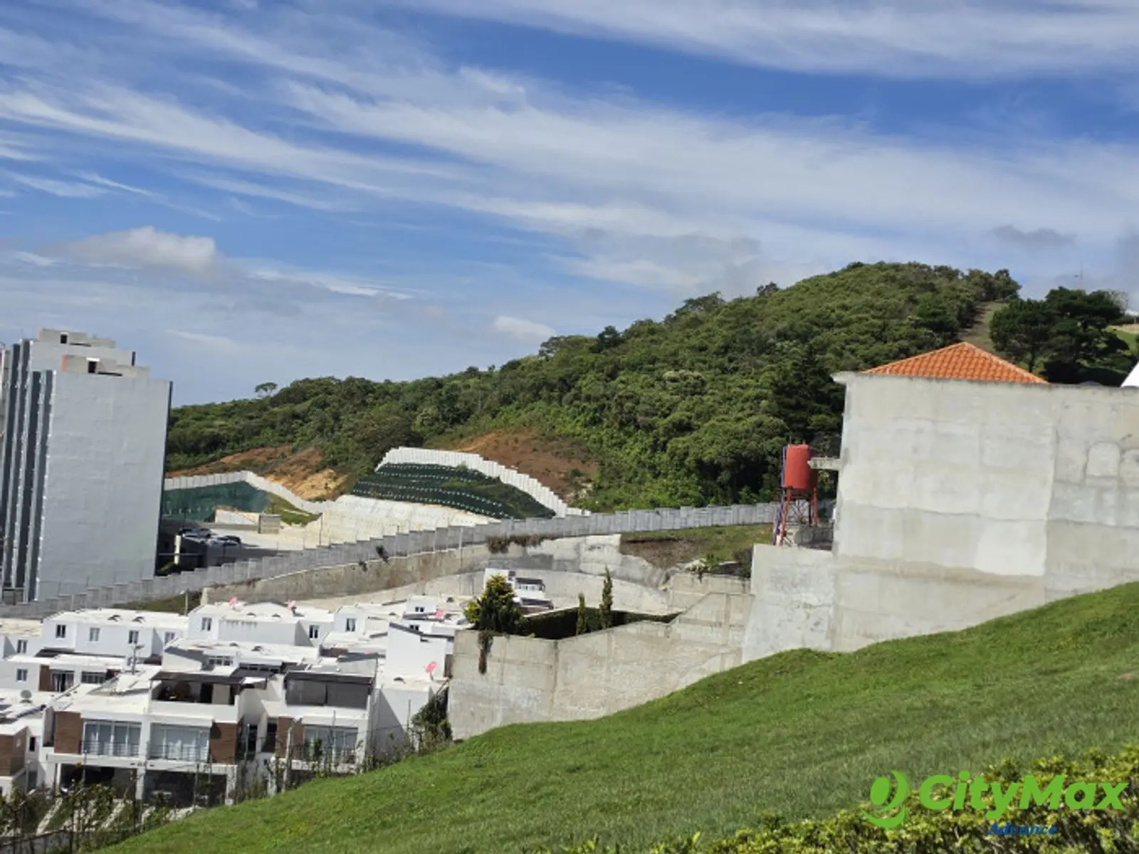 EN VENTA TERRENO RESIDENCIAL EN COLINAS DE ANDALUCIA  - foto 3