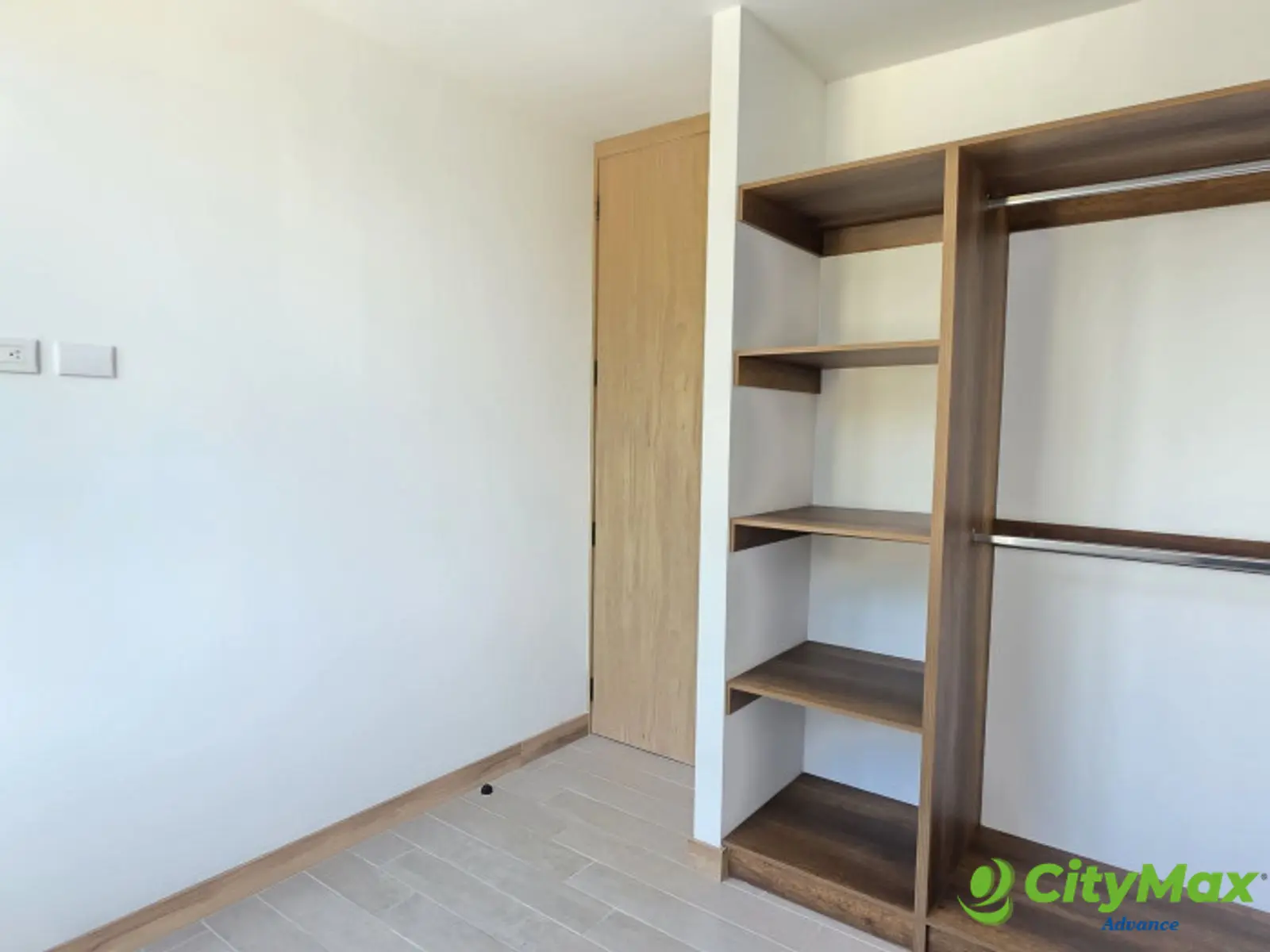 APARTAMENTO EN RENTA EN ZONA 13 DE 3 HABITACIONES - foto 4