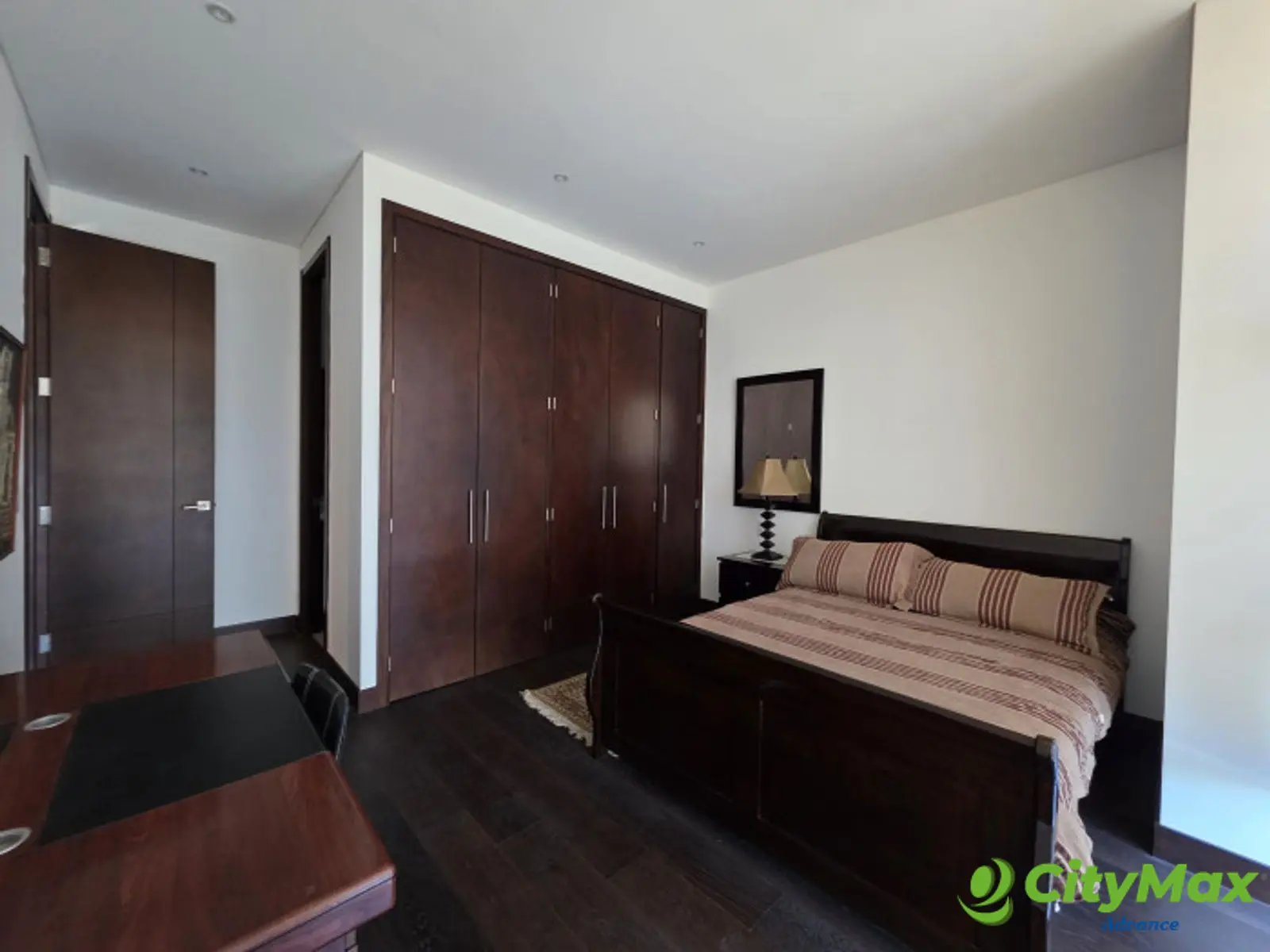 APARTAMENTO EN RENTA EDIFICIO PREMIER ZONA 14 - foto 5