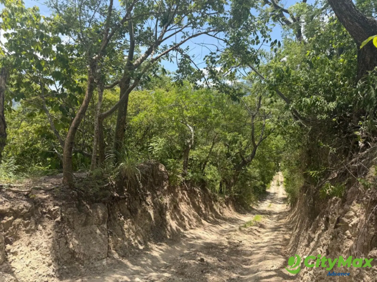 VENTA DE FINCA EN ORATORIO SANTA ROSA - foto 2