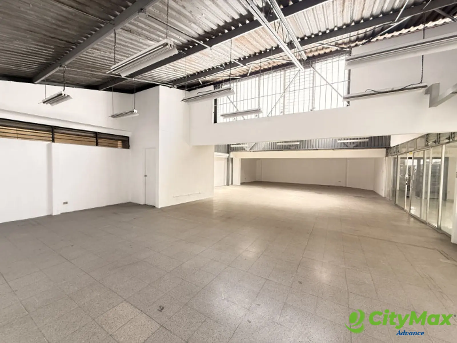 Local comercial en Renta en Plaza Florida zona 7 Mixco - foto 4