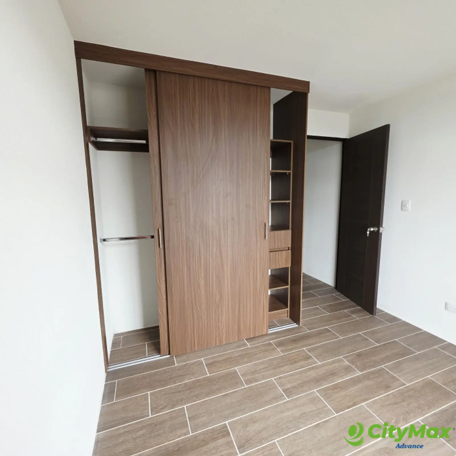 Rento Apartamento en Zona 6 Cumbres del Pedregal - foto 8