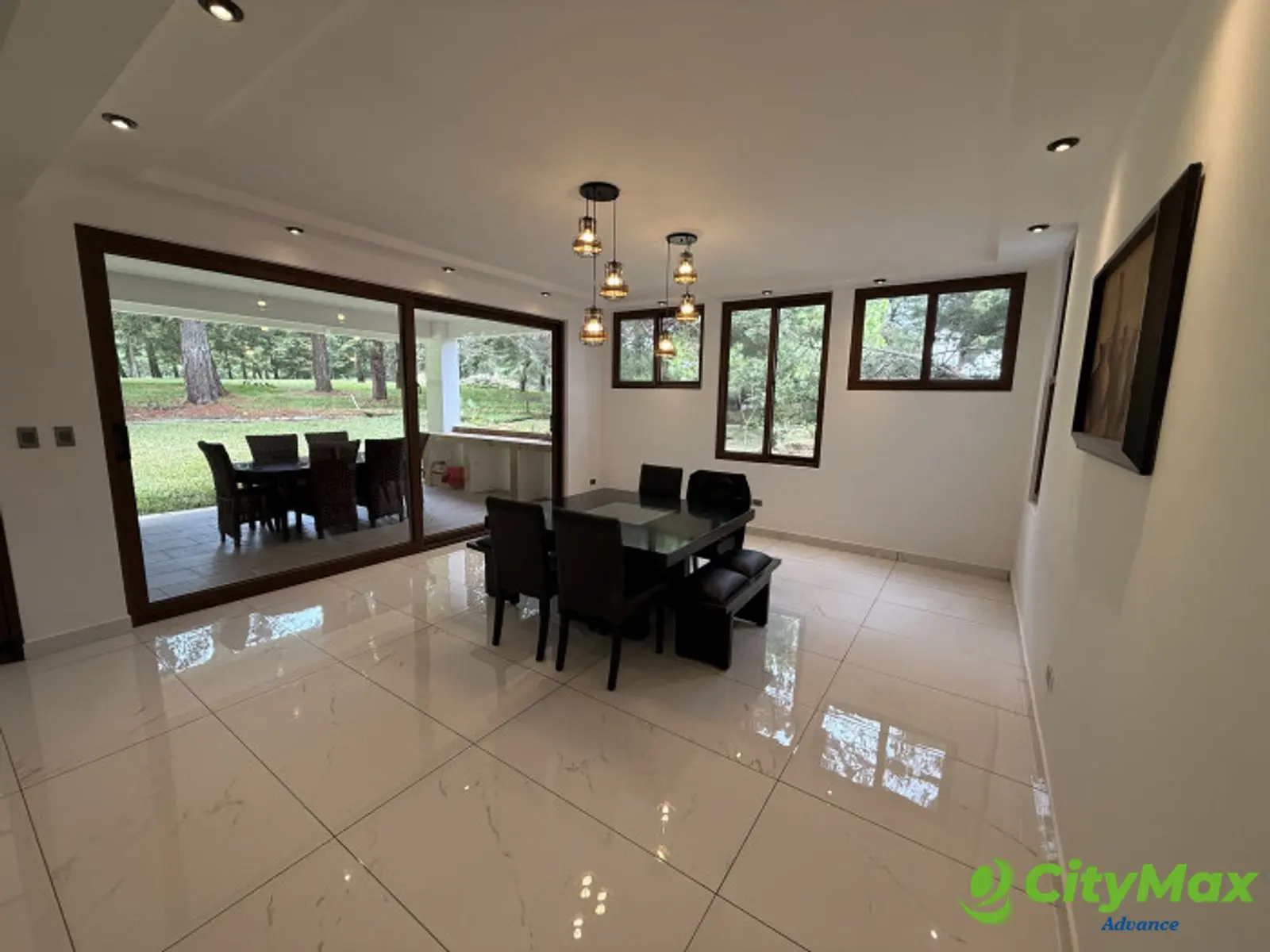 Casa en Venta en Hacienda Nueva Country Club - foto 4
